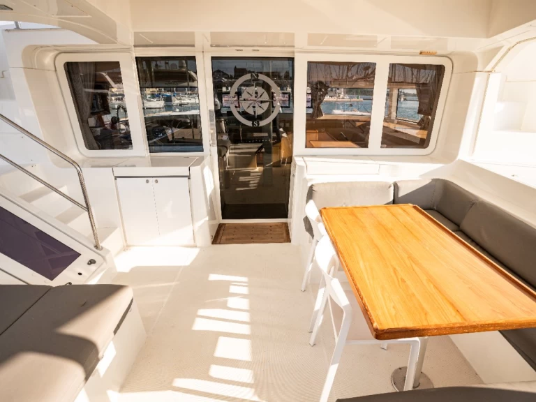 Catamaran to hire Pirovac at the best price