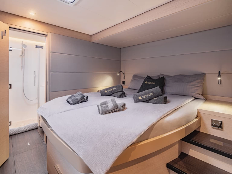 Yacht hire Kaštela cheap Lagoon 55