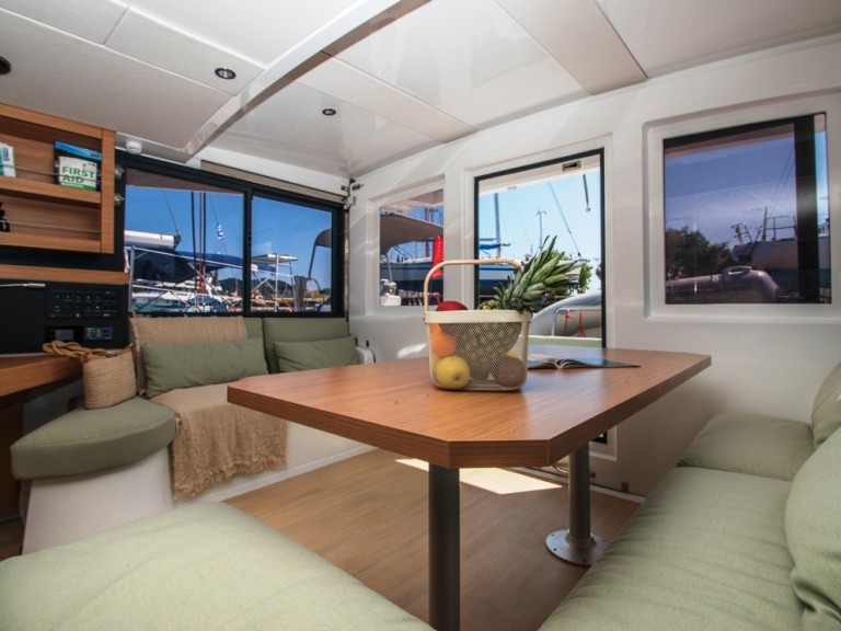 Yacht hire Nydri cheap Bali Catsmart