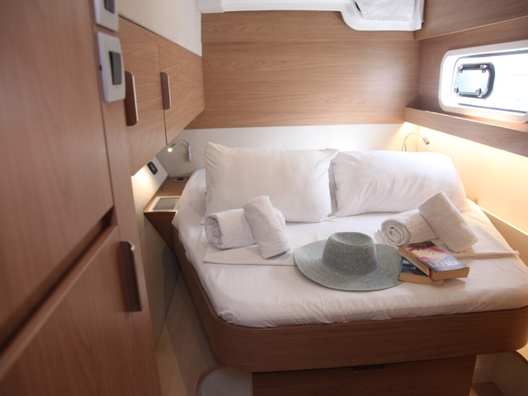 Yacht charter Benitses - Bali Bali Catspace Voile on SamBoat