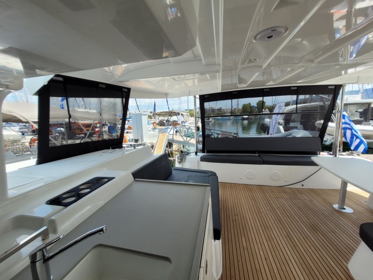 Yacht charter Nydri - Lagoon Lagoon 46 on SamBoat