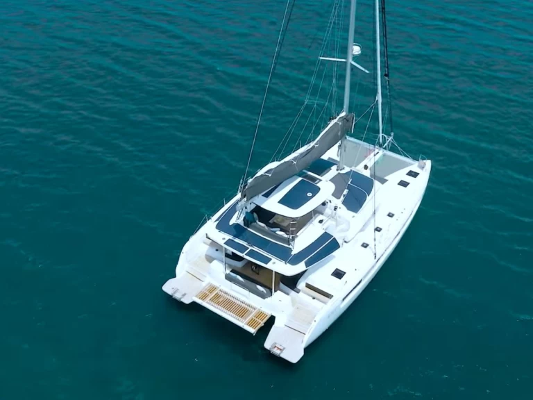 Yacht hire Pula cheap Lagoon 51