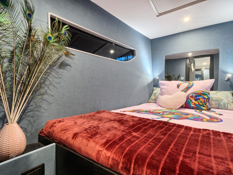 Charter a Luna Luna 49 in Split on Samboat