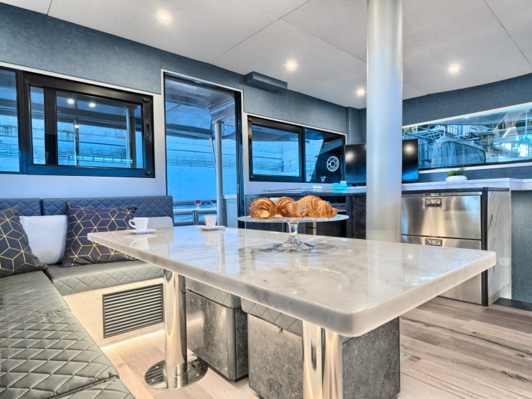 Hire Catamaran with or without skipper Luna Split