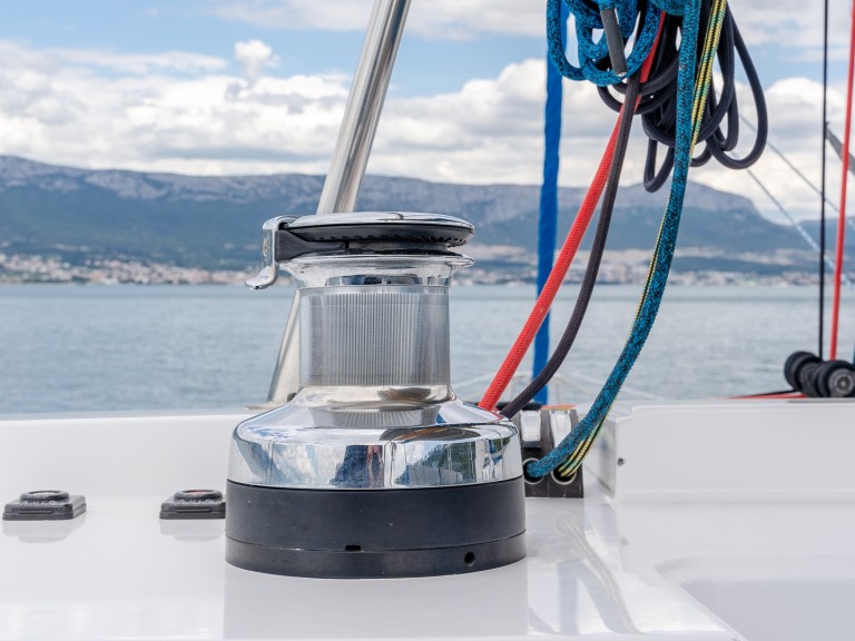 Yacht charter Split - Luna Luna 49 on SamBoat