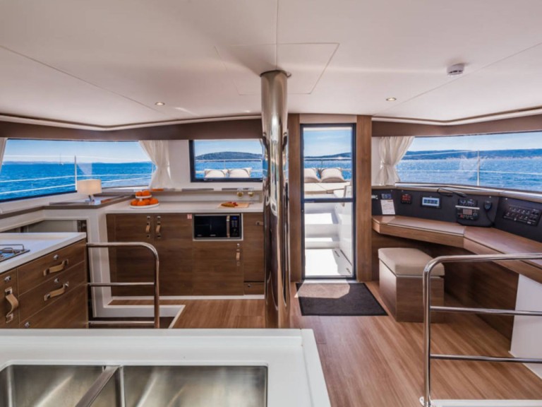 Catamaran to hire Cannigione at the best price