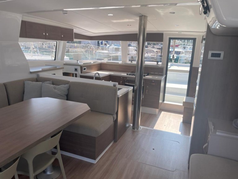 Hire Catamaran Bali with a boat licence