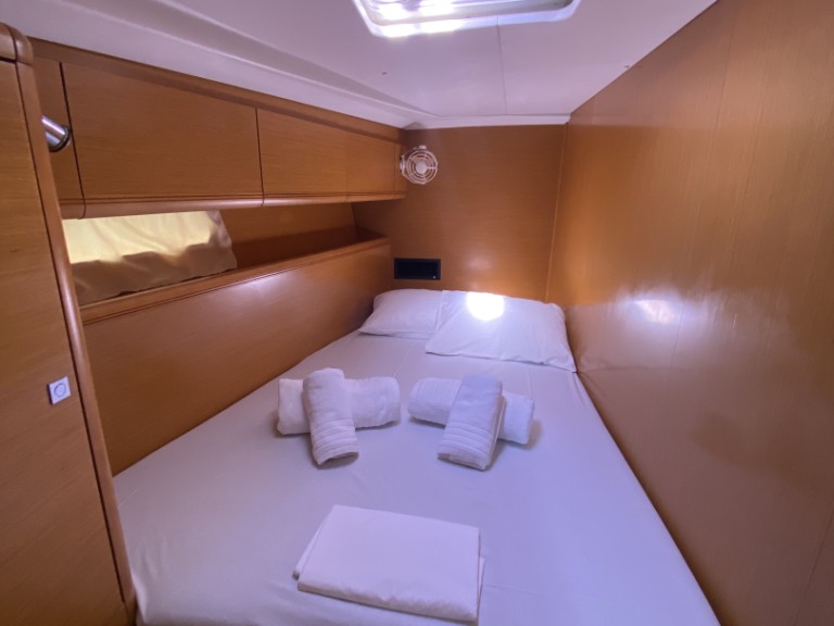 Jeanneau Jeanneau 53 charter bareboat or skippered in  Alimos