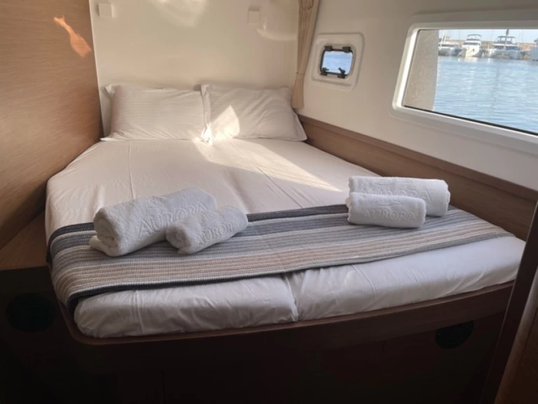 Yacht charter Alimos - Lagoon Lagoon 42 on SamBoat