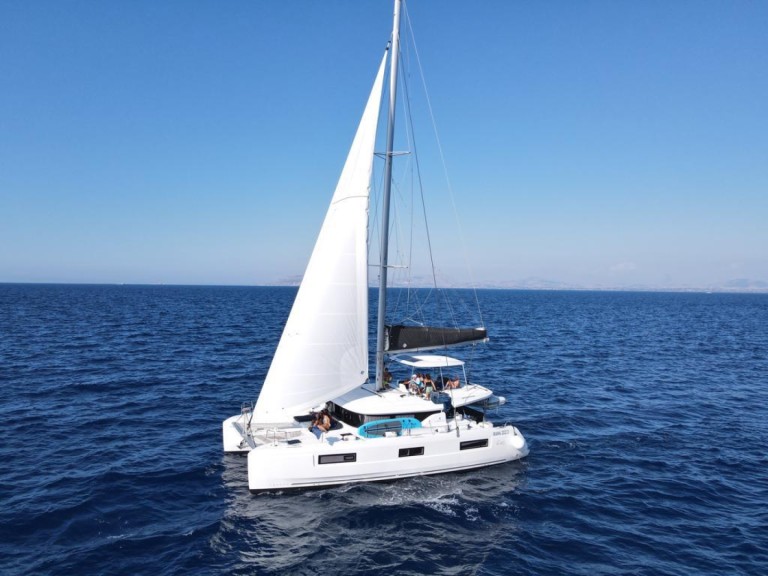 Catamaran to hire Capo d'Orlando at the best price