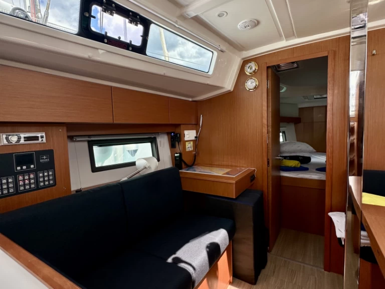 Hire Sailboat with or without skipper Bavaria Trogir