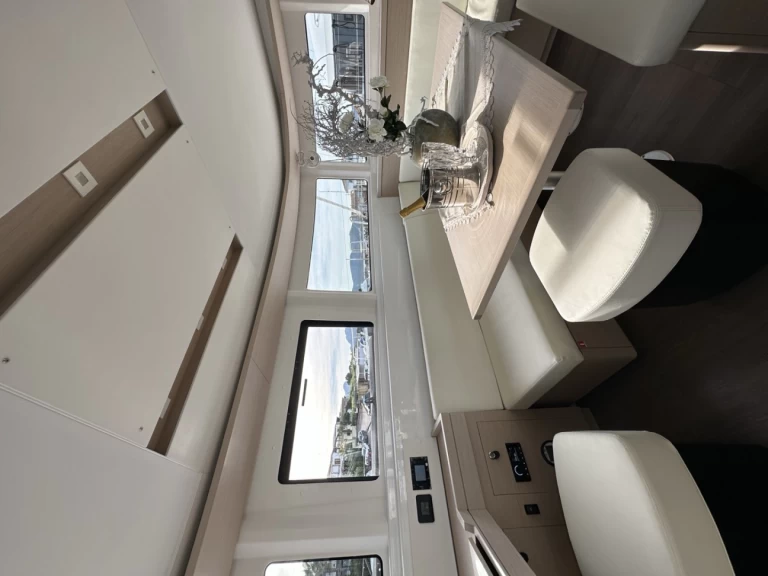 Yacht charter Cugnana Verde - Lagoon Lagoon 46 on SamBoat