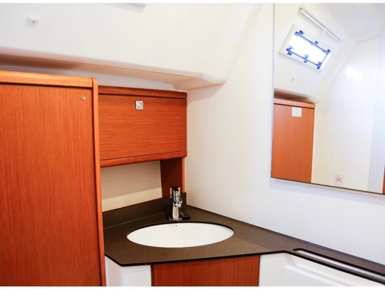 Yacht hire Olbia cheap Cruiser 46