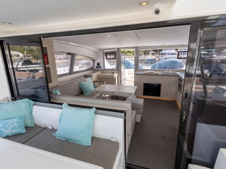 Hire Motorboat with or without skipper Leopard Sant Antoni de Portmany