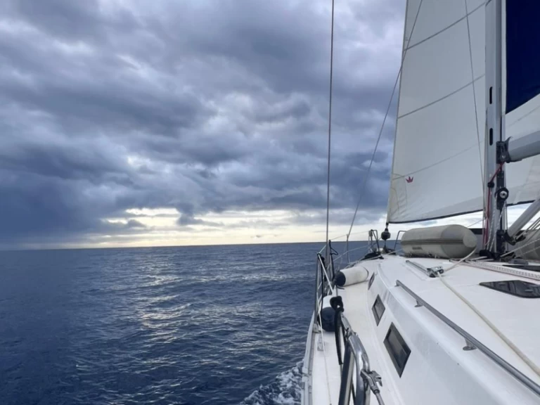 Sailboat to hire Kavála at the best price