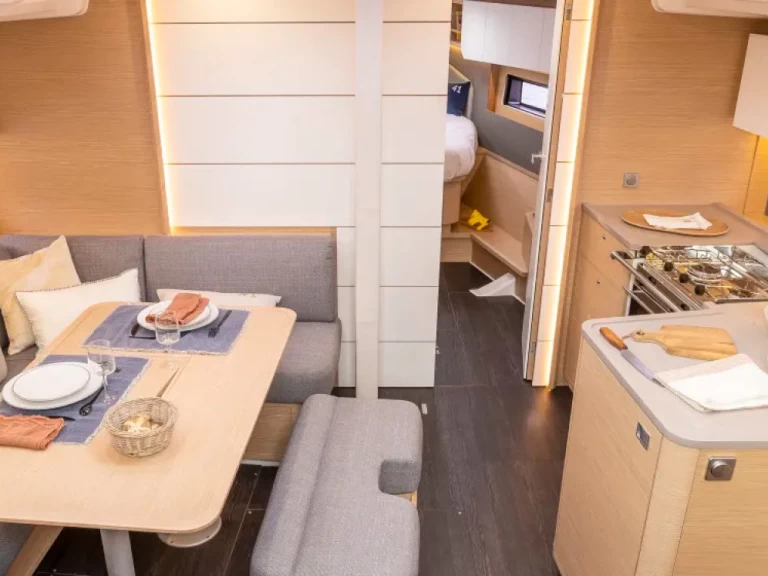 Charter a Dufour Moorings 41.3 in Rodney Bay on Samboat