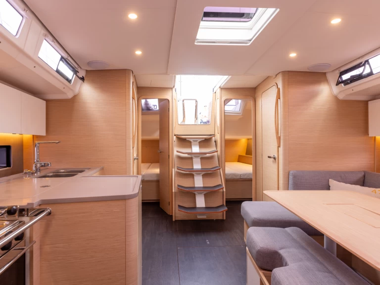 Sailboat hire in Piraeus - Dufour Dufour 41