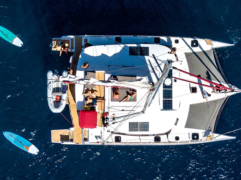 Hire Catamaran Neel with a boat licence