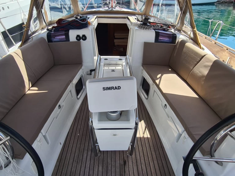 Hire a Jeanneau Sun Odyssey 409 Marmaris (district)