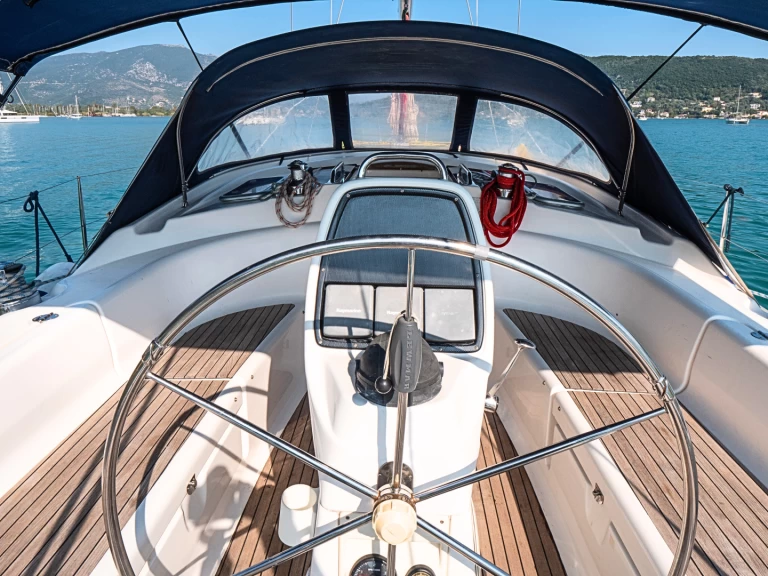 Sailboat to hire Vlycho at the best price