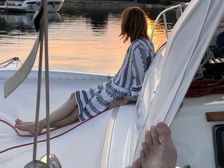 Hire Catamaran  with a boat licence