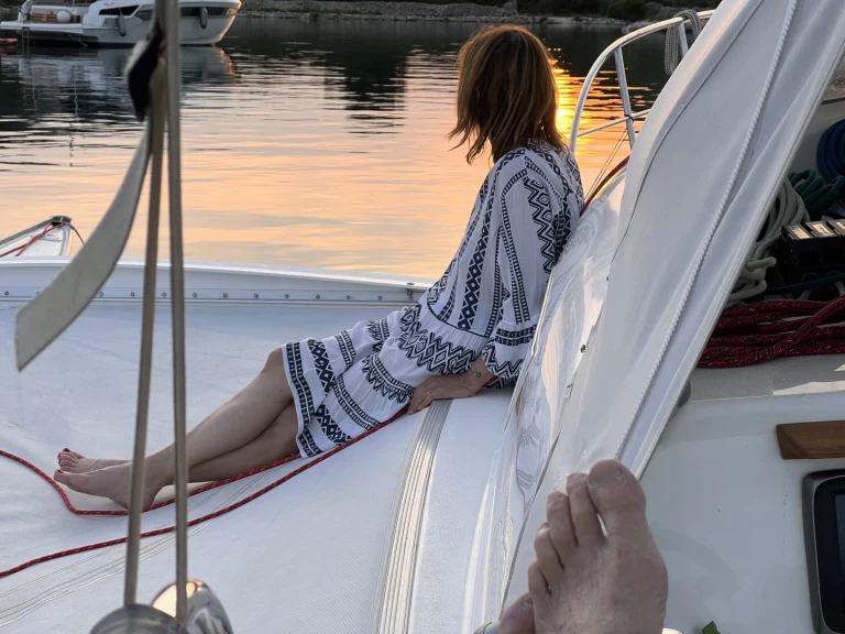 Hire Catamaran  with a boat licence