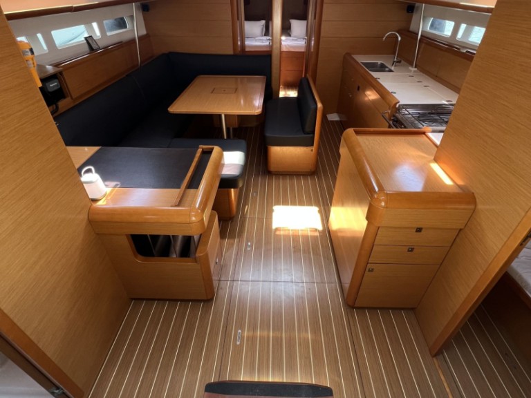Hire a Jeanneau Sun Odyssey 509 Kos