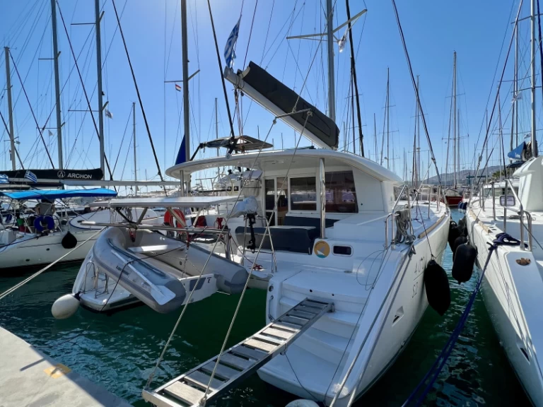 Hire a Lagoon Lagoon 400 S2 Rhodes (City)