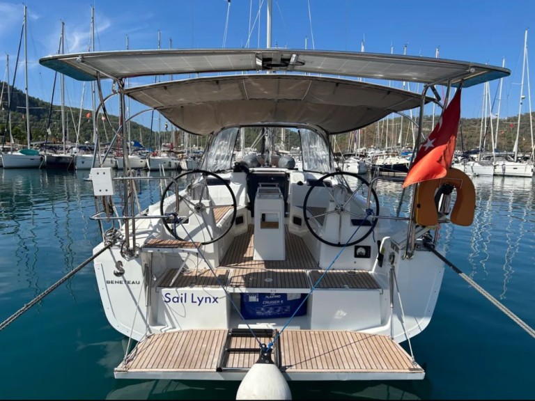 Charter a Bénéteau Oceanis 34.1 in Fethiye on Samboat