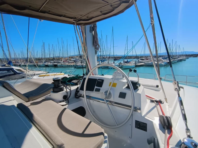 Catamaran hire in Capo d'Orlando - Bali Bali 4.2