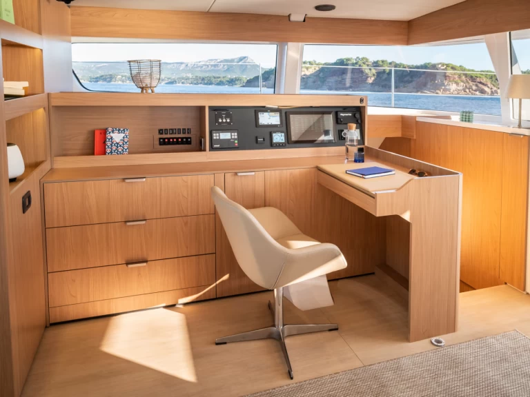 Catamaran hire in Provincia di Sassari - Bali Bali 5.8