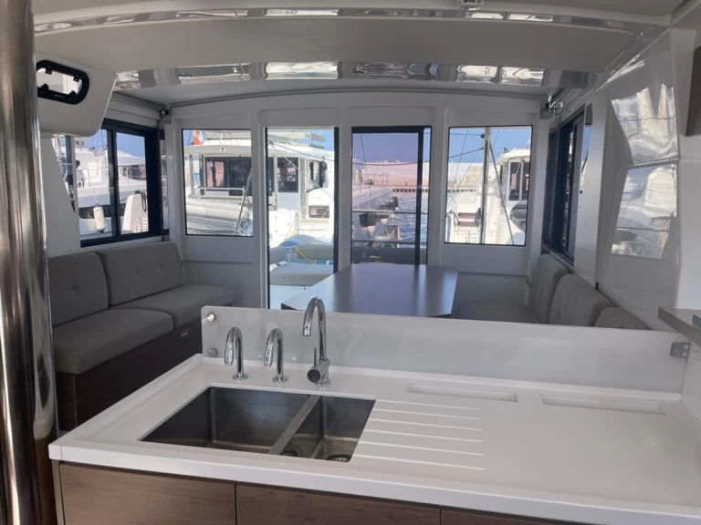 Yacht hire Capo d'Orlando cheap Bali 4.2