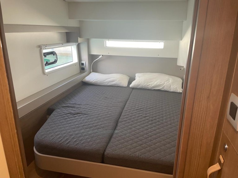 Catamaran hire in Capo d'Orlando - Bali Bali 4.2