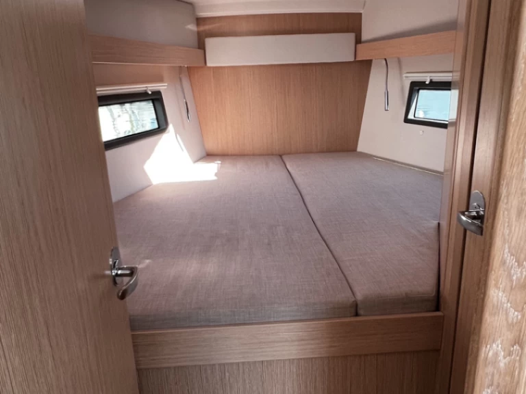 Sailboat hire in Zadar - Bavaria Bavaria C38 (2 heads)