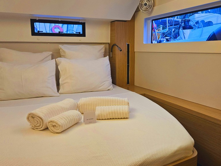 Charter a Lagoon Lagoon 46 in Fethiye on Samboat