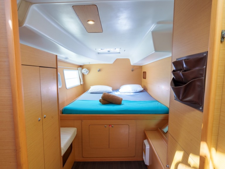 Lagoon Lagoon 380 S2 charter bareboat or skippered in  Raiatea