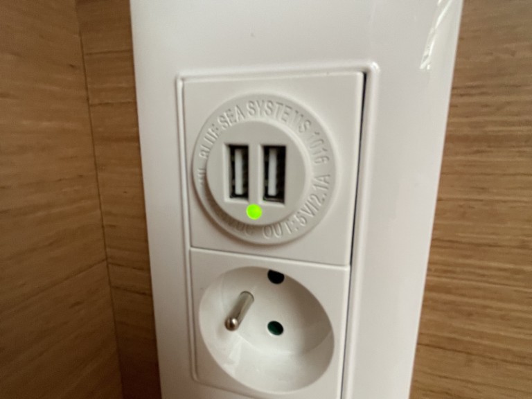 Hire Catamaran Excess with a boat licence