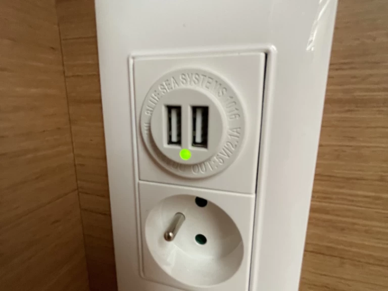 Hire Catamaran Excess with a boat licence