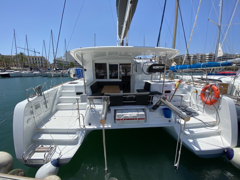 Hire a Lagoon Lagoon 40 San Miguel De Abona