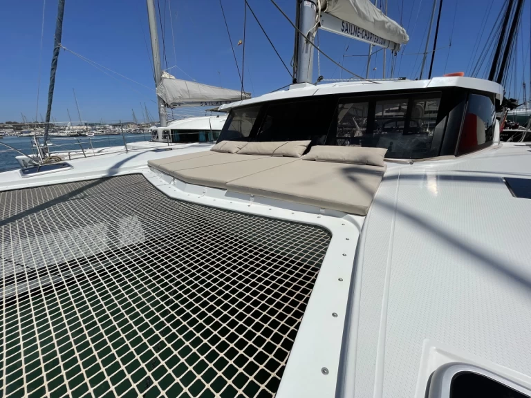 Charter a Fountaine Pajot Lucia 40 in San Miguel De Abona on Samboat