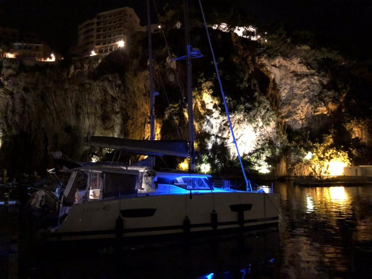 Yacht charter Ibiza Town - Fountaine Pajot Lucia 40 on SamBoat
