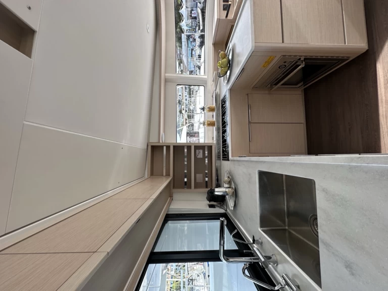 Yacht charter Cugnana Verde - Lagoon Lagoon 46 on SamBoat