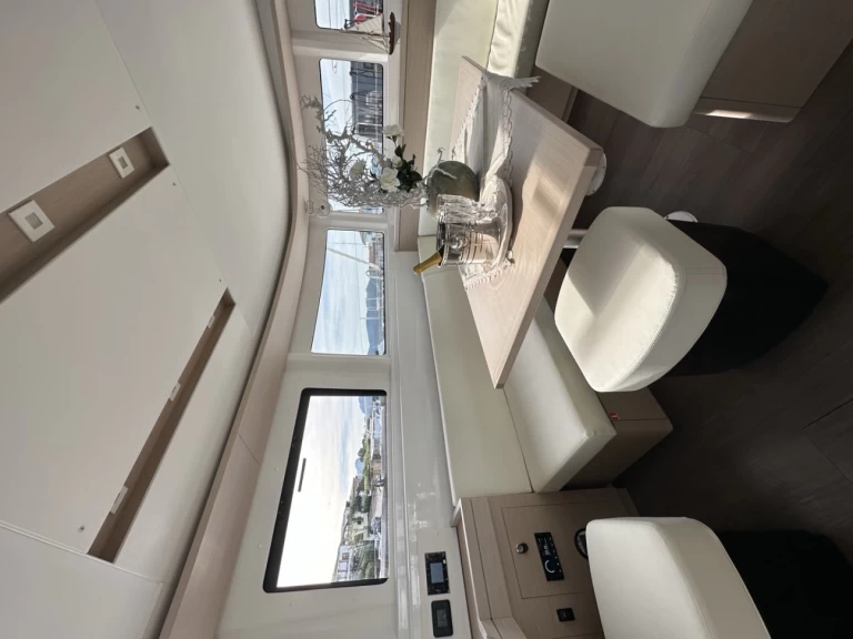 Hire a Lagoon Lagoon 46 Cugnana Verde