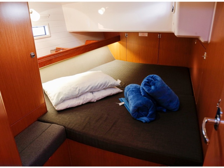 Yacht charter Olbia - Bavaria Cruiser 46 on SamBoat