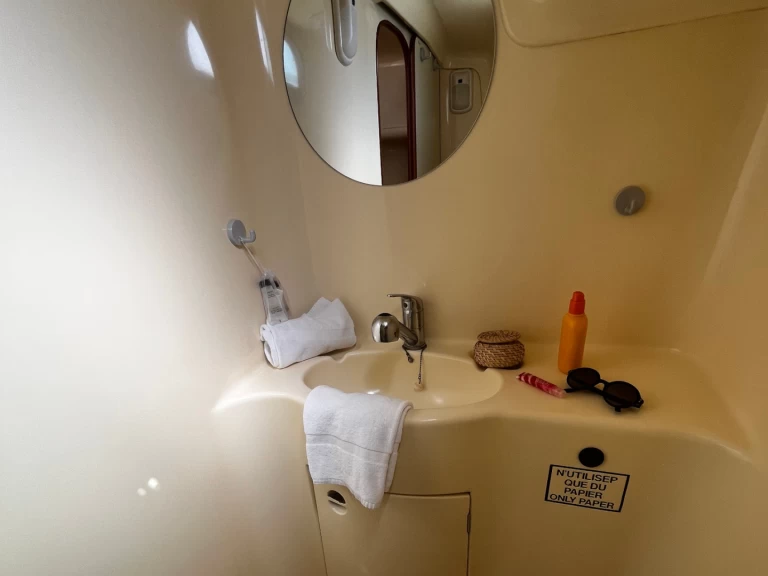 Charter a Nicols Yacht Comfort Couple XL 2-4 people in Grez-Neuville on Samboat