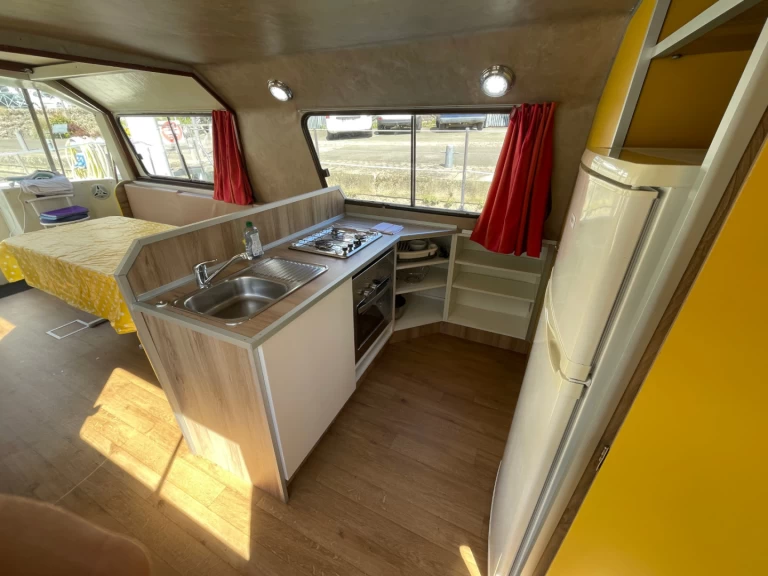 Nicols Yacht Classic Groupe 6-11 p. charter bareboat or skippered in  Sablé-sur-Sarthe