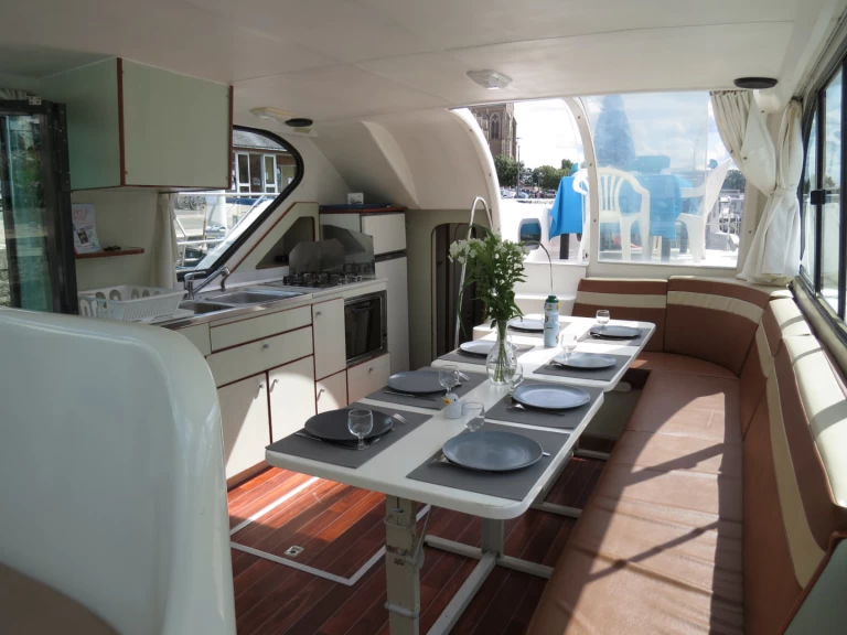 Canal boat hire in Grez-Neuville - Nicols Yacht Confort Groupe 8-10 p.