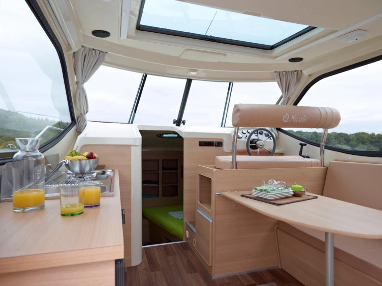 Yacht hire Sablé-sur-Sarthe cheap Confort Couple 2-4 p.