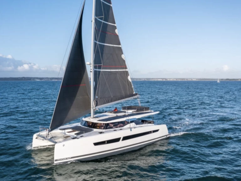 Catamaran to hire Porto-Vecchio at the best price