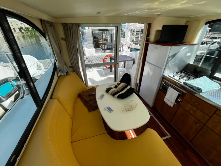 Nicols Yacht Confort Couple XL 2-4 p. charter bareboat or skippered in  Sablé-sur-Sarthe